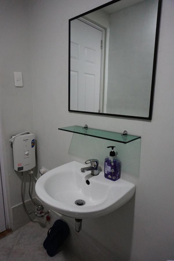 Cozy Condo Unit 5Mins From Mactan Cebu Int'L Airport With Netflix Lapu-Lapu City Kültér fotó
